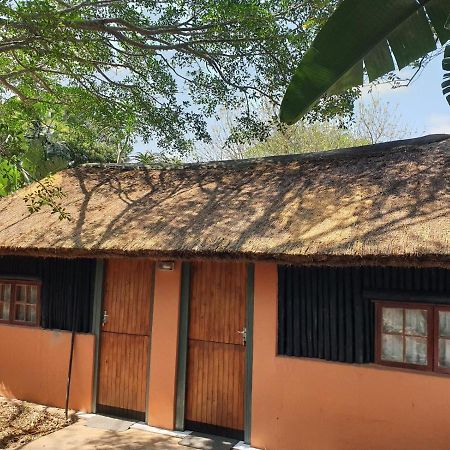 Pumusa Bushcamp Hluhluwe Exterior foto
