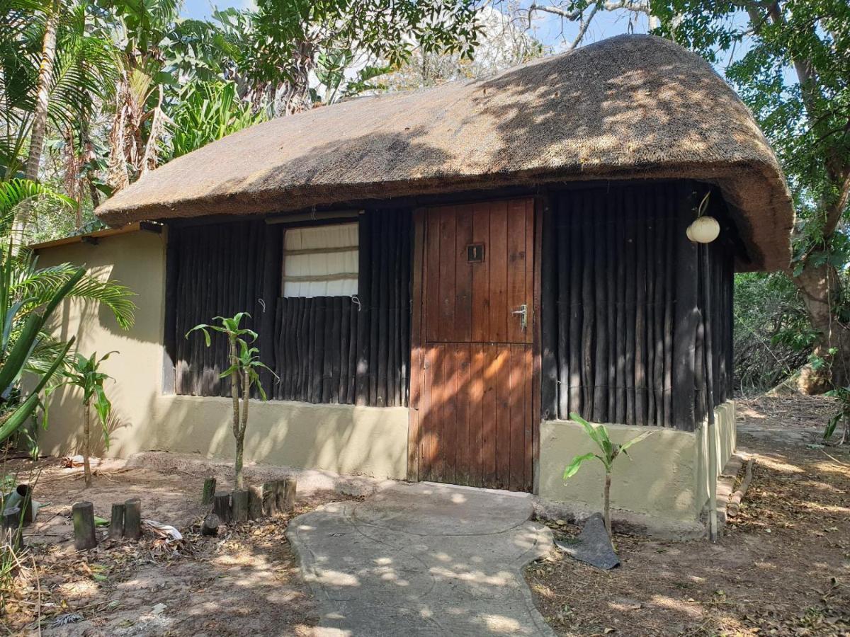 Pumusa Bushcamp Hluhluwe Exterior foto