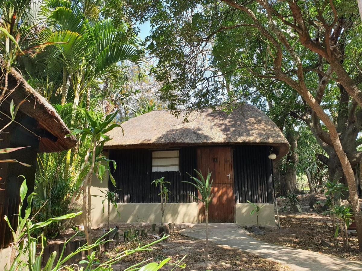 Pumusa Bushcamp Hluhluwe Exterior foto