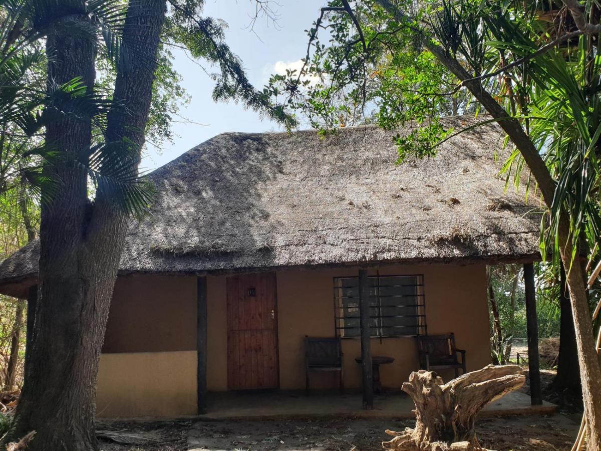 Pumusa Bushcamp Hluhluwe Exterior foto
