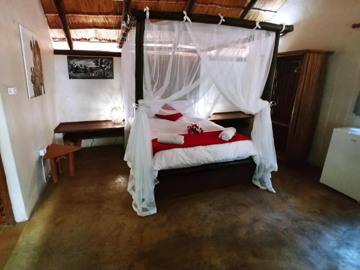 Pumusa Bushcamp Hluhluwe Exterior foto