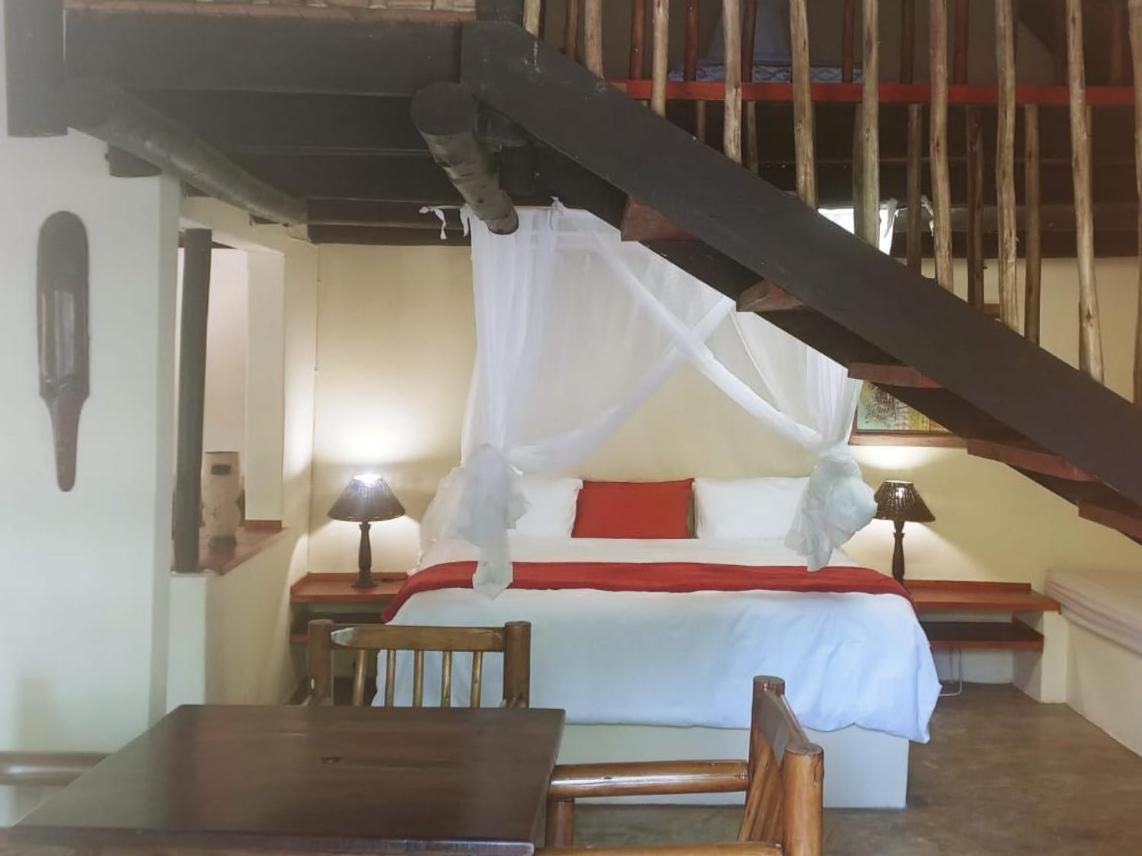 Pumusa Bushcamp Hluhluwe Exterior foto